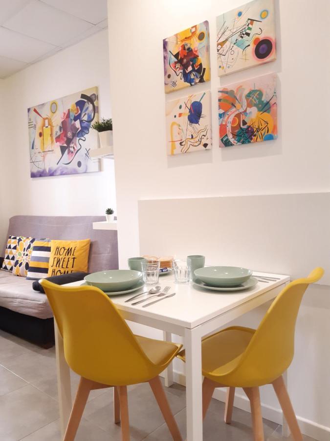 The Yellow Corner Apartment Alicante Dış mekan fotoğraf